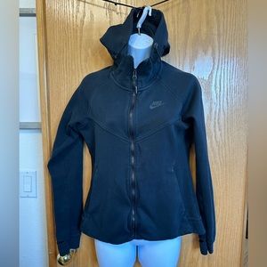 Nike zip up hooded jacket Size Medium